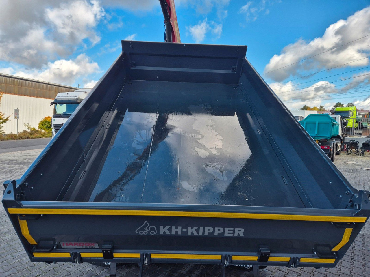 Leasing of  Iveco AD200X46/P HR OFF Palfinger PK 12.501 Funk AHK Iveco AD200X46/P HR OFF Palfinger PK 12.501 Funk AHK: picture 13 Leasing of  Iveco AD200X46/P HR OFF Palfinger PK 12.501 Funk AHK Iveco AD200X46/P HR OFF Palfinger PK 12.501 Funk AHK: picture 13