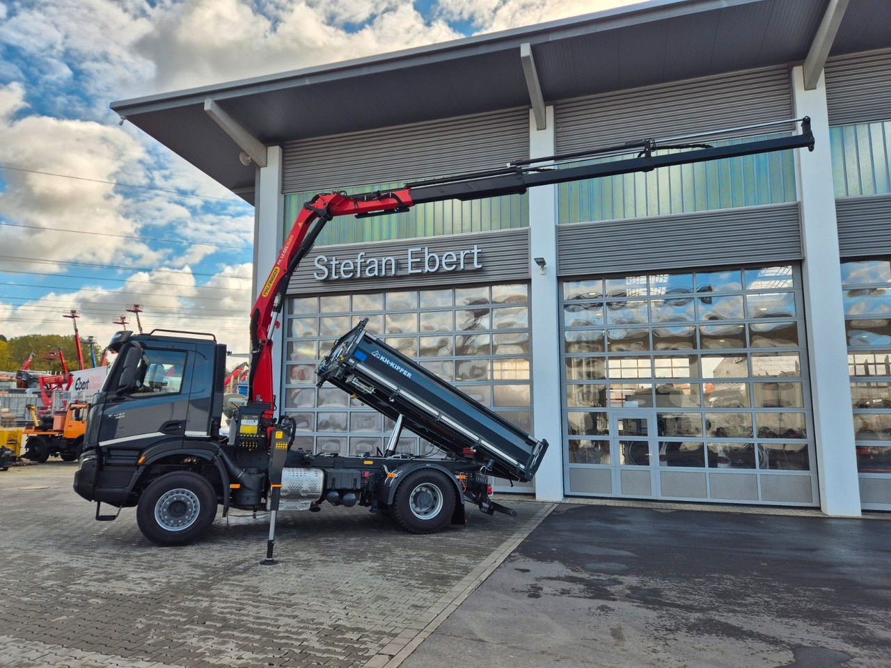 Leasing of  Iveco AD200X46/P HR OFF Palfinger PK 12.501 Funk AHK Iveco AD200X46/P HR OFF Palfinger PK 12.501 Funk AHK: picture 7 Leasing of  Iveco AD200X46/P HR OFF Palfinger PK 12.501 Funk AHK Iveco AD200X46/P HR OFF Palfinger PK 12.501 Funk AHK: picture 7