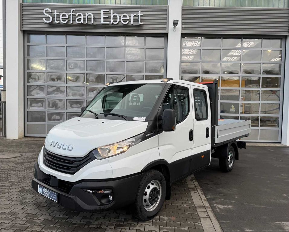 Iveco Daily 35S16 A8 Pritsche *7-Sitze*AHK*Automatik* Iveco Daily 35S16 A8 Pritsche *7-Sitze*AHK*Automatik* - Flatbed van: picture 1 Iveco Daily 35S16 A8 Pritsche *7-Sitze*AHK*Automatik* Iveco Daily 35S16 A8 Pritsche *7-Sitze*AHK*Automatik* - Flatbed van: picture 1