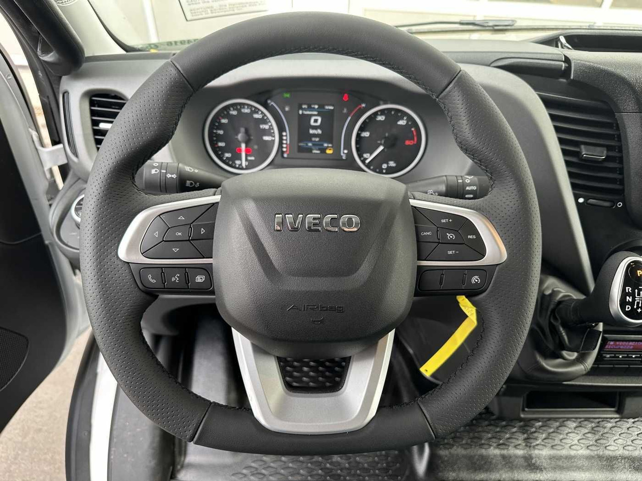 Box van Iveco Daily 70C18 HA8 *LBW*Schwenkwandkoffer*: picture 12