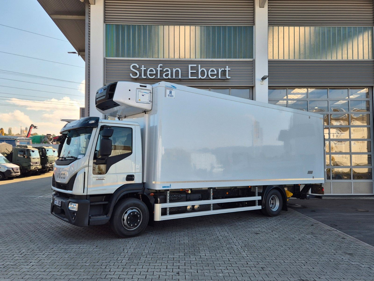 Iveco Eurocargo ML160E28/P Carrier Supra 1250 LBW Tür - Refrigerator truck: picture 3 Iveco Eurocargo ML160E28/P Carrier Supra 1250 LBW Tür - Refrigerator truck: picture 3