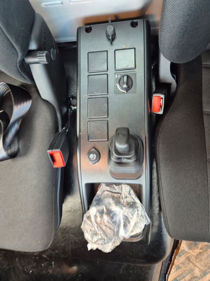 Tipper van Iveco Eurocargo ML80E21 Meiller 2x AHK 3 Sitze Klima: picture 30