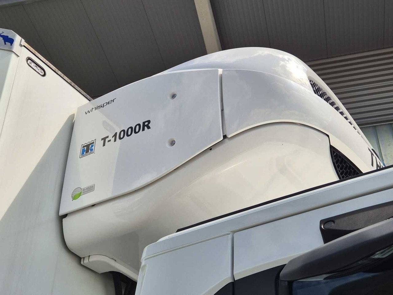 Refrigerator truck Iveco S-Way AD190S40/FP ThermoKing T-1000R LBW Tür AHK: picture 11