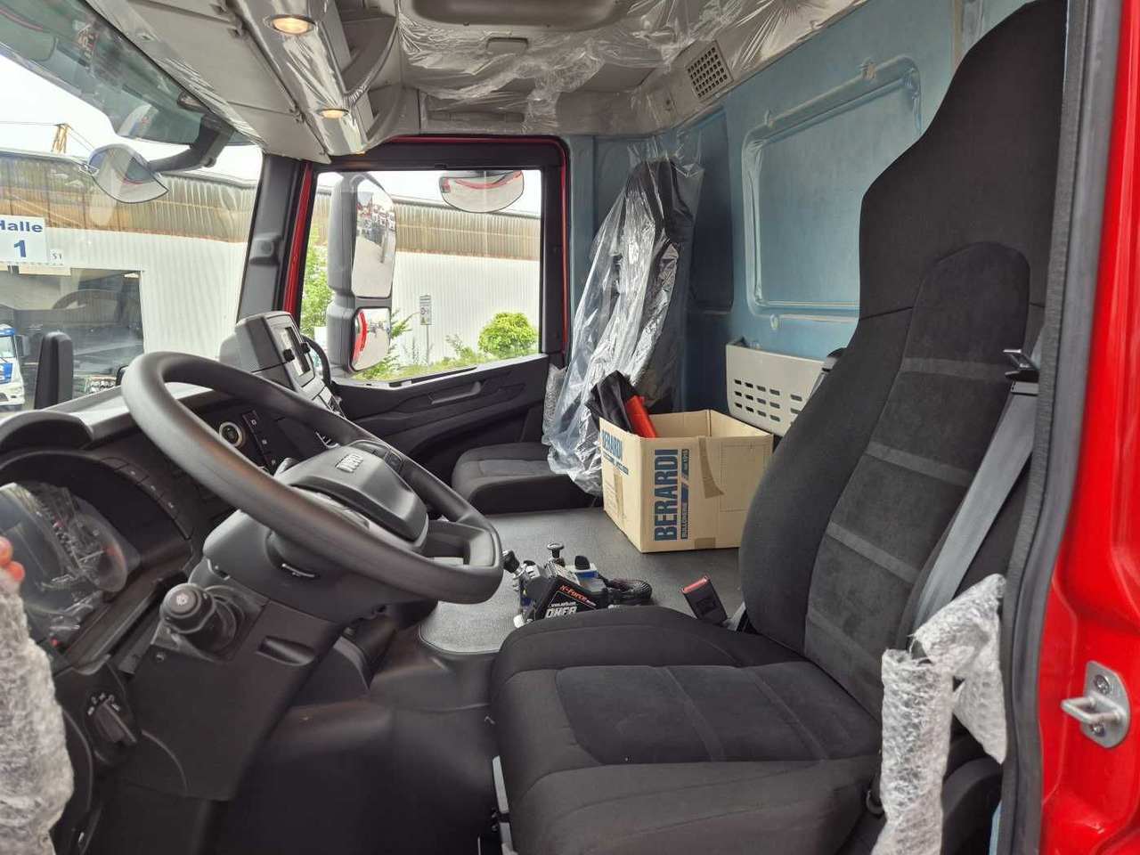 Tipper Iveco X-Way AD300X48Z HR OFF 6x4 Bordmatik Intarder: picture 11