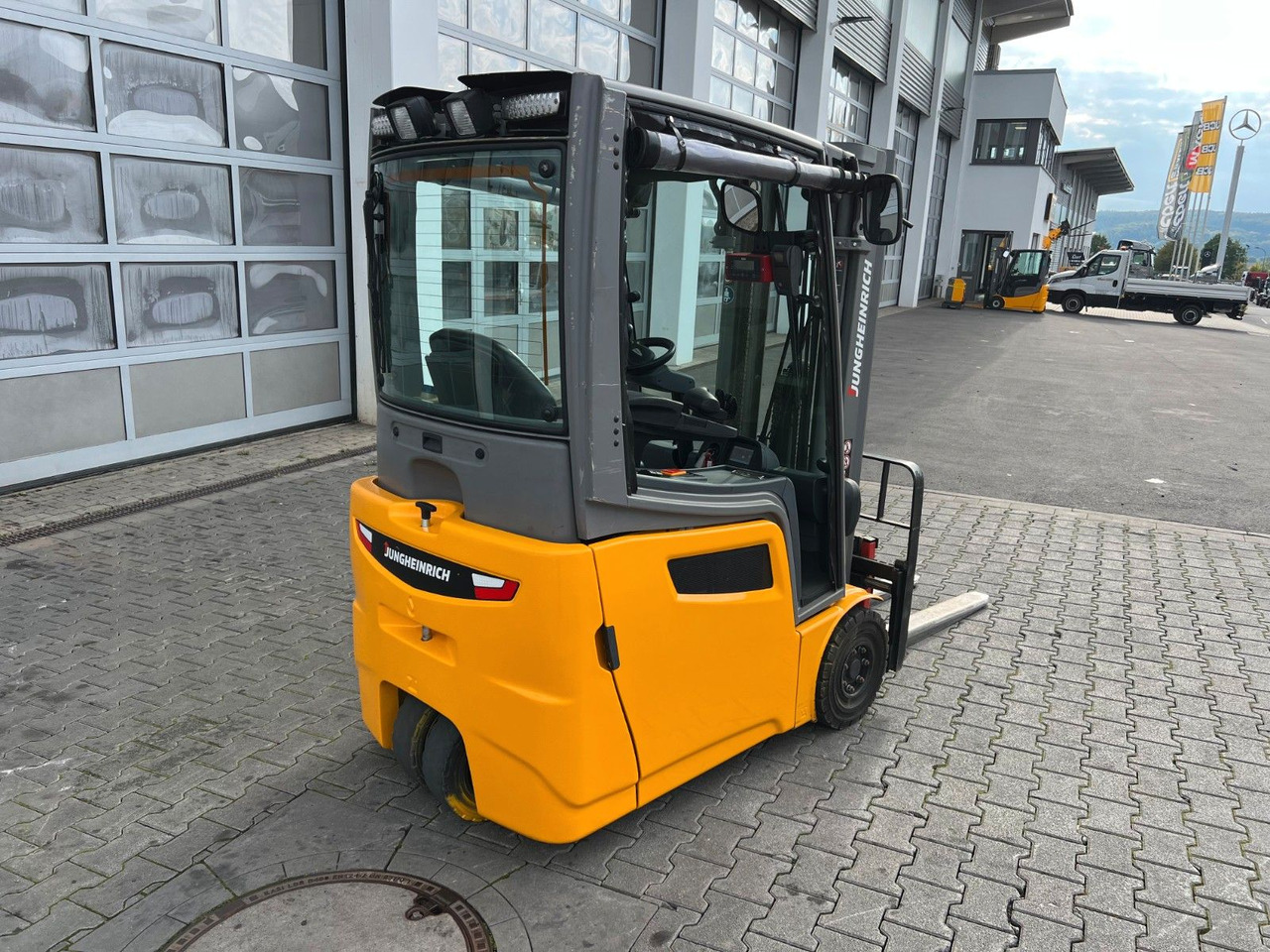 Jungheinrich EFG 215 / Triplex: 4.25m! / SS / 1.573h / 2024 - Electric forklift: picture 4 Jungheinrich EFG 215 / Triplex: 4.25m! / SS / 1.573h / 2024 - Electric forklift: picture 4