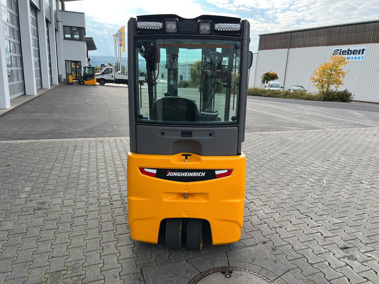 Jungheinrich EFG 215 / Triplex: 4.25m! / SS / 1.573h / 2024 - Electric forklift: picture 5 Jungheinrich EFG 215 / Triplex: 4.25m! / SS / 1.573h / 2024 - Electric forklift: picture 5