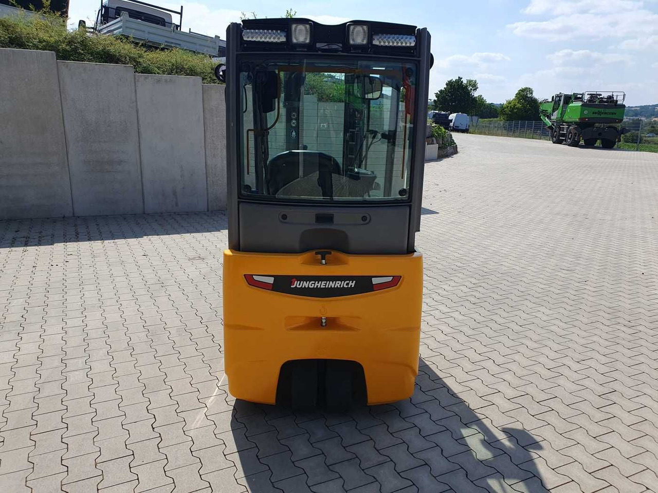 Jungheinrich EFG 215 / Triplex: 4.25m! / SS / nur 2.184h! - Electric forklift: picture 5 Jungheinrich EFG 215 / Triplex: 4.25m! / SS / nur 2.184h! - Electric forklift: picture 5