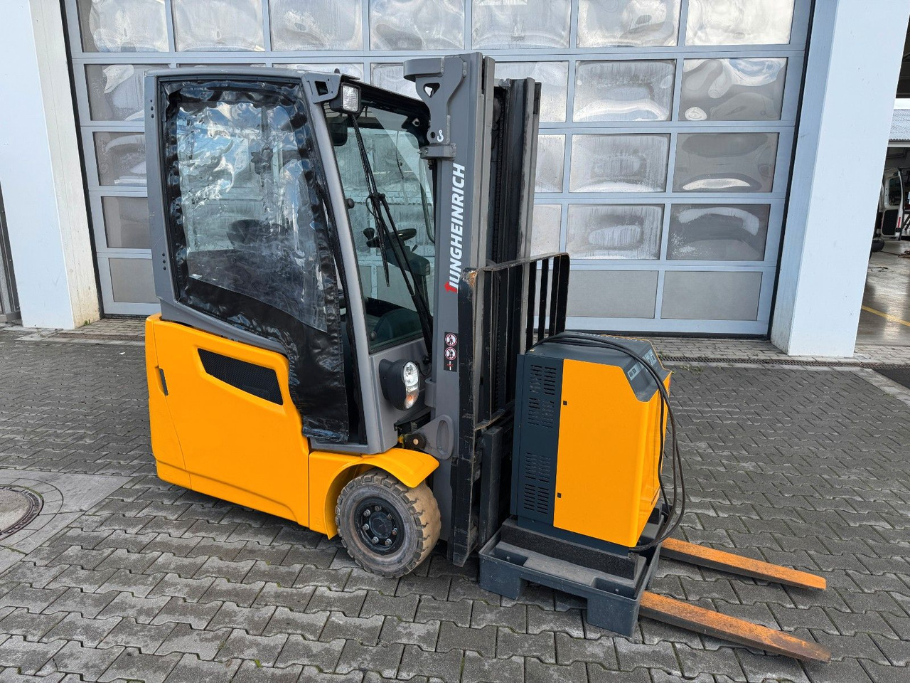 Jungheinrich EFG 215 / Triplex: 4.25m! / SS / nur 3.092h! - Electric forklift: picture 3 Jungheinrich EFG 215 / Triplex: 4.25m! / SS / nur 3.092h! - Electric forklift: picture 3