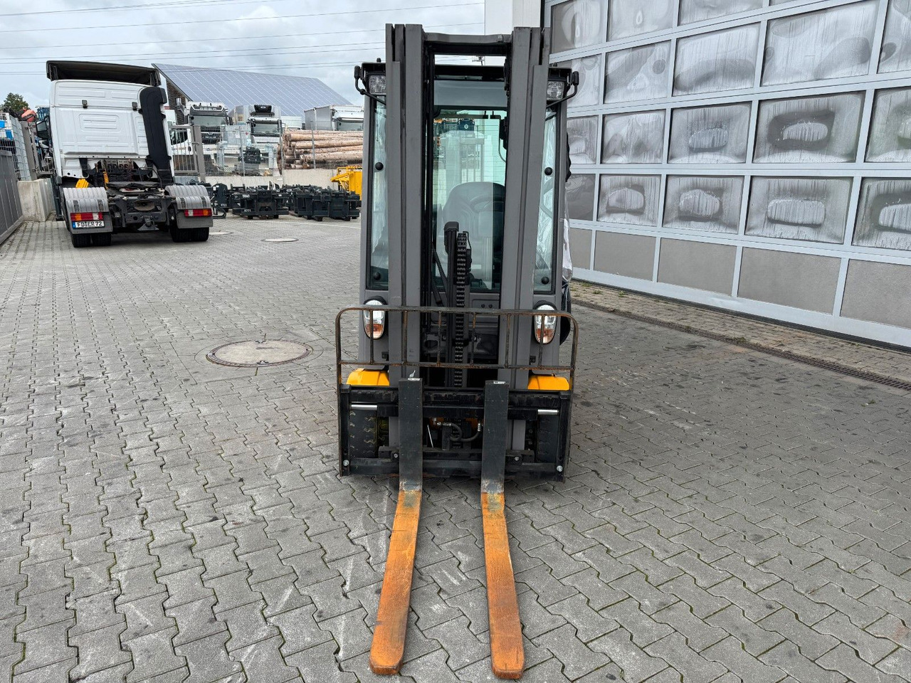Jungheinrich EFG 215 / Triplex: 4.25m! / SS / nur 3.298h! - Electric forklift: picture 4 Jungheinrich EFG 215 / Triplex: 4.25m! / SS / nur 3.298h! - Electric forklift: picture 4