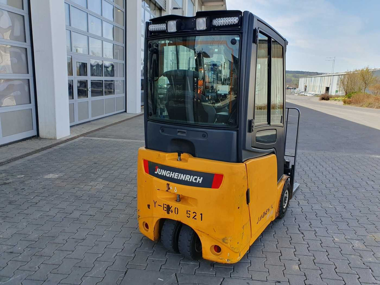 Jungheinrich EFG 215 / Triplex: 4.35m! / SS / nur 2.054h! - Electric forklift: picture 4 Jungheinrich EFG 215 / Triplex: 4.35m! / SS / nur 2.054h! - Electric forklift: picture 4
