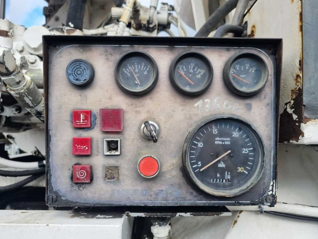 Concrete mixer semi-trailer KWB P-382-STI Betonmischer Motor SAF-Achsen Lift KWB P-382-STI Betonmischer Motor SAF-Achsen Lift: picture 11