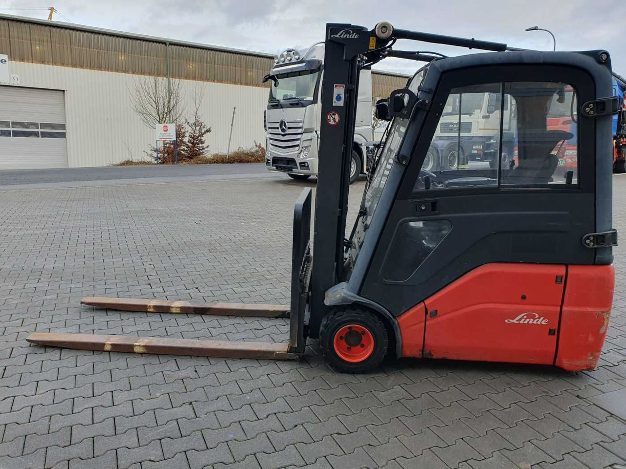 Leasing of  Linde E18 - 01 / Triplex: 4.50m! / SS / nur 5.672h! Linde E18 - 01 / Triplex: 4.50m! / SS / nur 5.672h!: picture 7