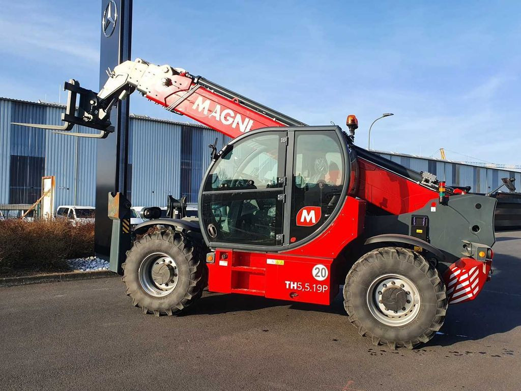 Magni TH 5,5.19 P / 5,5to - 19m / 102PS DEMO 70h Magni TH 5,5.19 P / 5,5to - 19m / 102PS DEMO 70h - Telescopic handler: picture 3 Magni TH 5,5.19 P / 5,5to - 19m / 102PS DEMO 70h Magni TH 5,5.19 P / 5,5to - 19m / 102PS DEMO 70h - Telescopic handler: picture 3