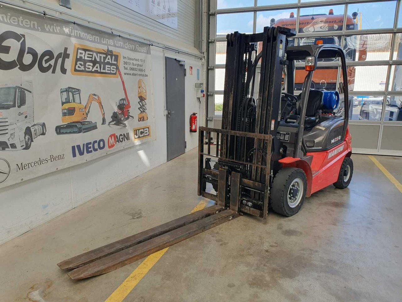 Manitou MI 25 G / Triplex: 4.70m / nur 1.976h! / SS - LPG forklift: picture 4 Manitou MI 25 G / Triplex: 4.70m / nur 1.976h! / SS - LPG forklift: picture 4