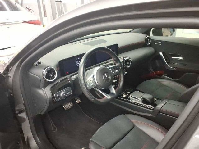 Mercedes-Benz A 180 AMG+LED+IHC+RFK+TotWinkel+SFIntegration - Car: picture 3 Mercedes-Benz A 180 AMG+LED+IHC+RFK+TotWinkel+SFIntegration - Car: picture 3