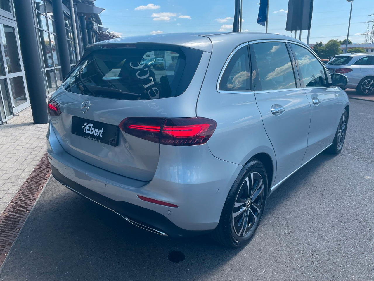 Mercedes-Benz B 200 Progressive R-Kamera+Carplay+Ambiente+Keyl - Station wagon: picture 4 Mercedes-Benz B 200 Progressive R-Kamera+Carplay+Ambiente+Keyl - Station wagon: picture 4