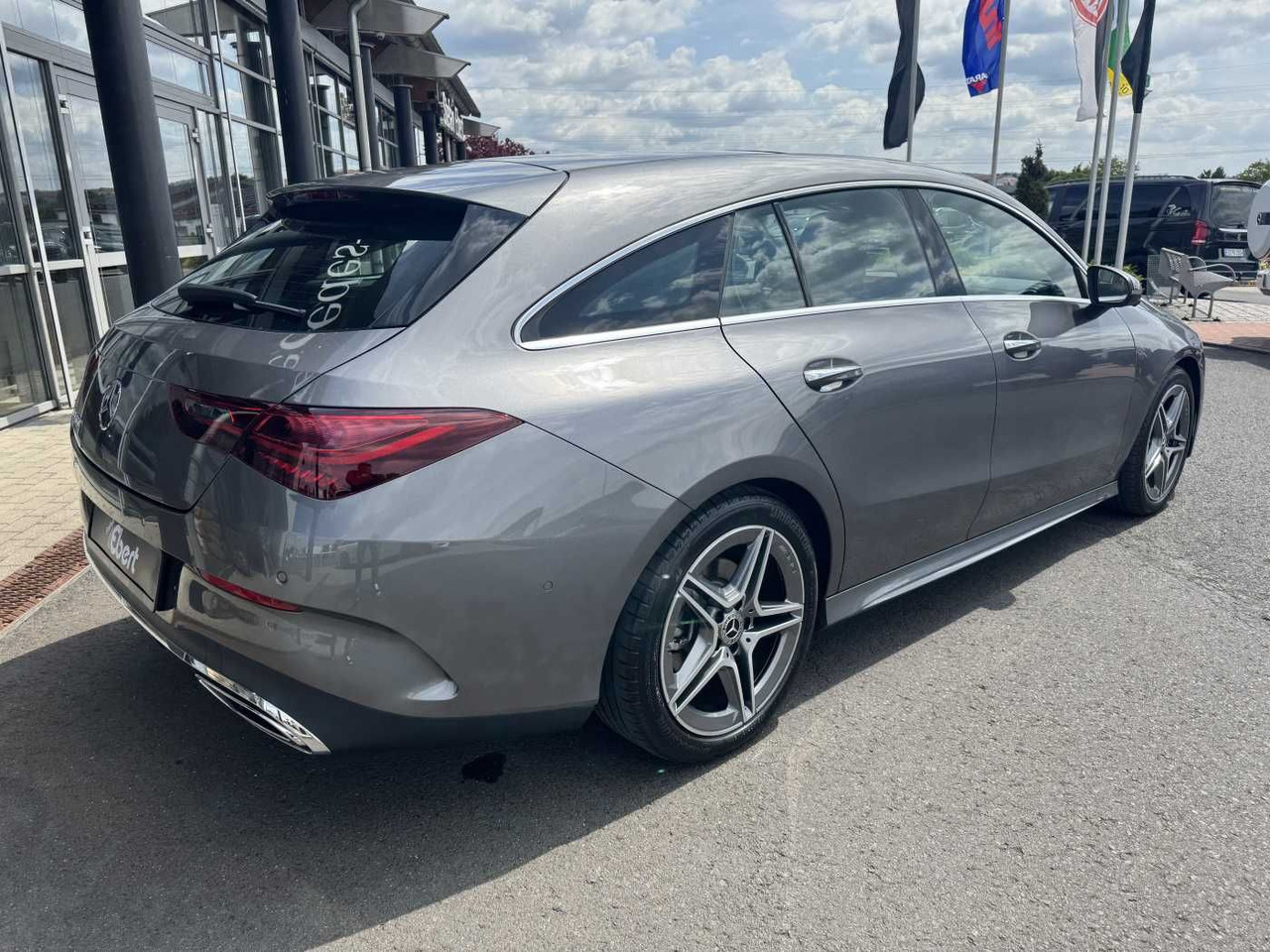 Mercedes-Benz CLA 200 AMG+Pano+MultiBeam+DistrPro+HUD+360 - Car: picture 4 Mercedes-Benz CLA 200 AMG+Pano+MultiBeam+DistrPro+HUD+360 - Car: picture 4