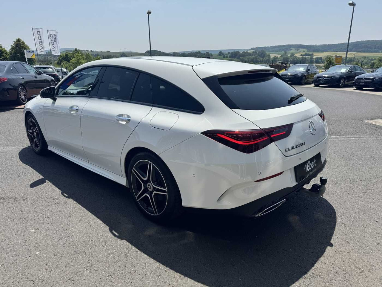 Mercedes-Benz CLA 220d Shooting Brake AMG+Pano+Distr+AHK+uvm. - Car: picture 3 Mercedes-Benz CLA 220d Shooting Brake AMG+Pano+Distr+AHK+uvm. - Car: picture 3