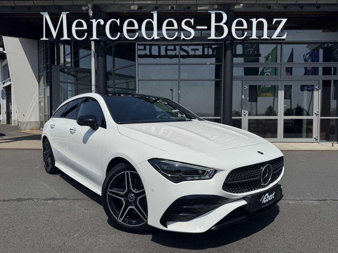 Mercedes-Benz CLA 220d Shooting Brake AMG+Pano+Distr+AHK+uvm. - Car: picture 1 Mercedes-Benz CLA 220d Shooting Brake AMG+Pano+Distr+AHK+uvm. - Car: picture 1