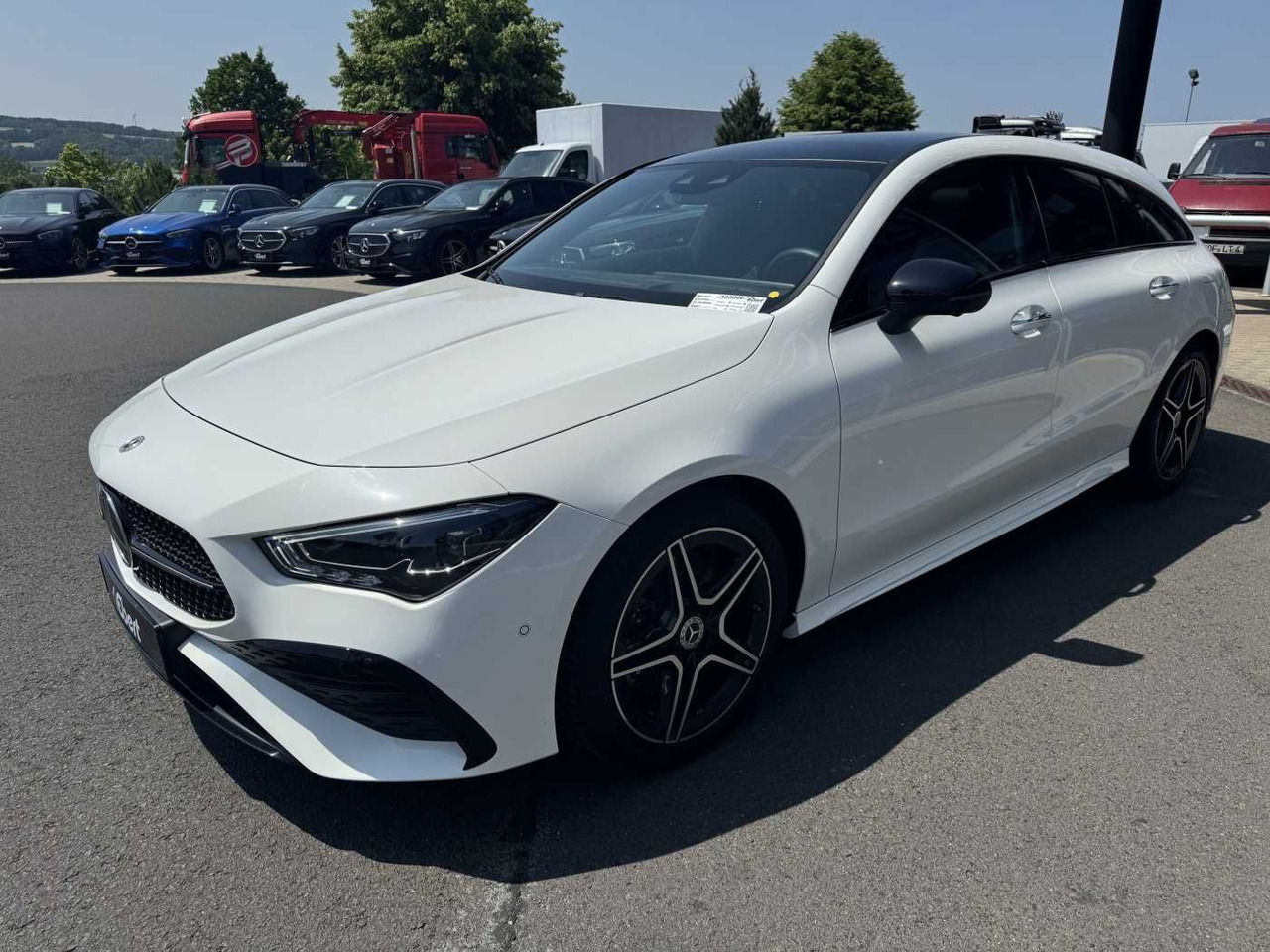 Mercedes-Benz CLA 220d Shooting Brake AMG+Pano+Distr+AHK+uvm. - Car: picture 2 Mercedes-Benz CLA 220d Shooting Brake AMG+Pano+Distr+AHK+uvm. - Car: picture 2