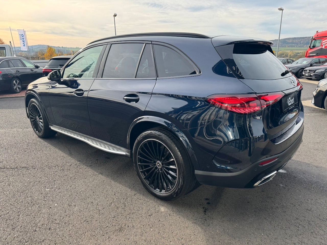 Mercedes-Benz GLC 300 4M+AMG+Pano+Burm+360+Memory - SUV: picture 3 Mercedes-Benz GLC 300 4M+AMG+Pano+Burm+360+Memory - SUV: picture 3