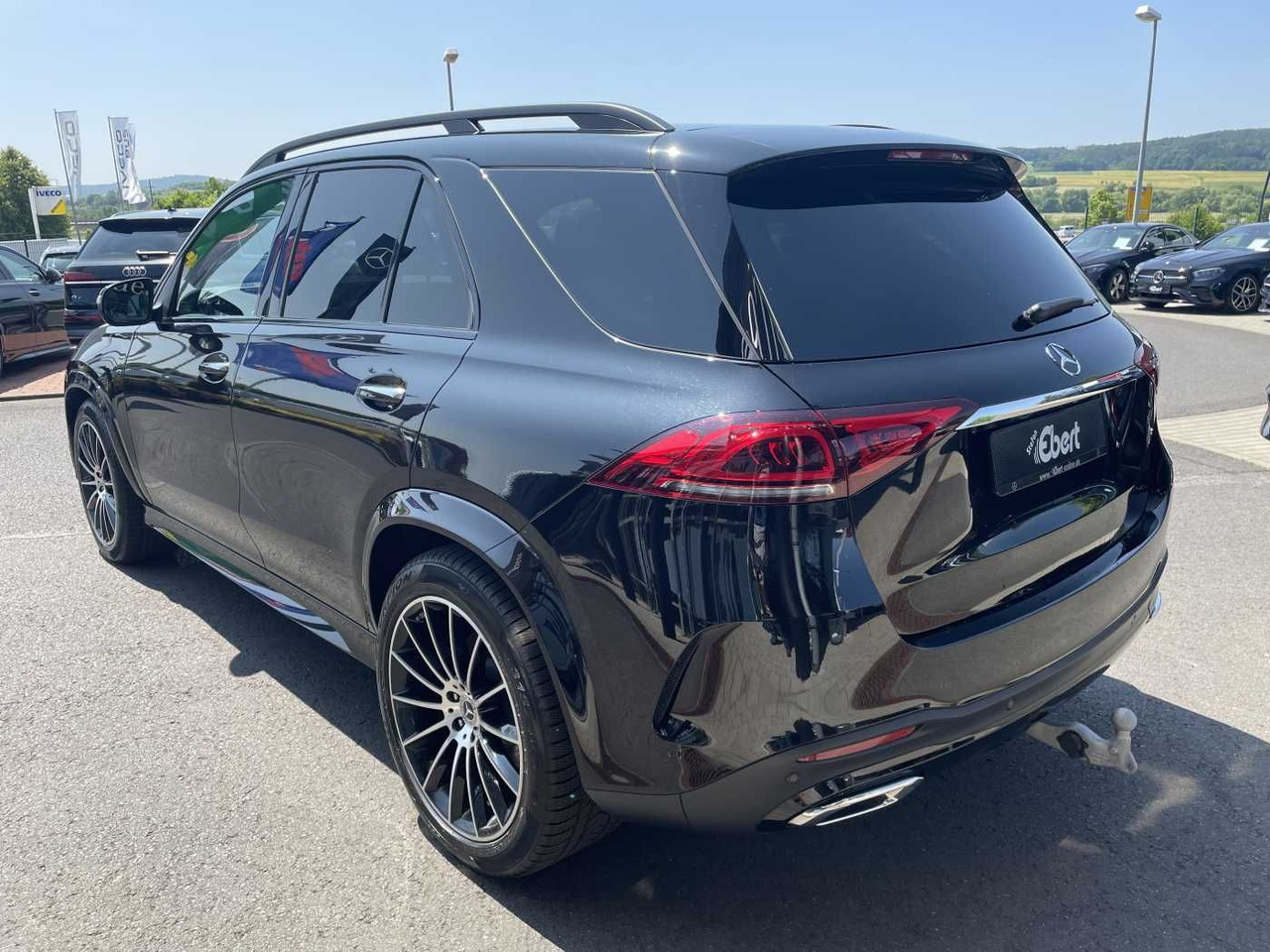 Mercedes-Benz GLE 300 d 4M AMG AHK+Pano+Burm+21' +AirM+Distr - SUV: picture 3 Mercedes-Benz GLE 300 d 4M AMG AHK+Pano+Burm+21' +AirM+Distr - SUV: picture 3