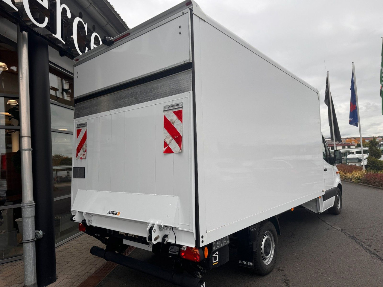 Mercedes-Benz Sprinter 317 CDI 4325 Koffer LBW Klima Kamera - Box van: picture 4 Mercedes-Benz Sprinter 317 CDI 4325 Koffer LBW Klima Kamera - Box van: picture 4