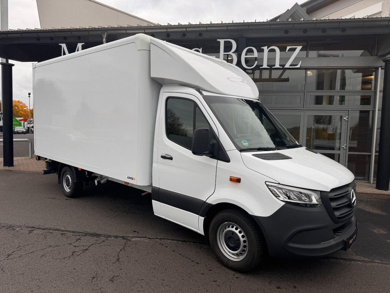 Mercedes-Benz Sprinter 317 CDI 4325 Koffer LBW Klima Kamera - Box van: picture 1 Mercedes-Benz Sprinter 317 CDI 4325 Koffer LBW Klima Kamera - Box van: picture 1