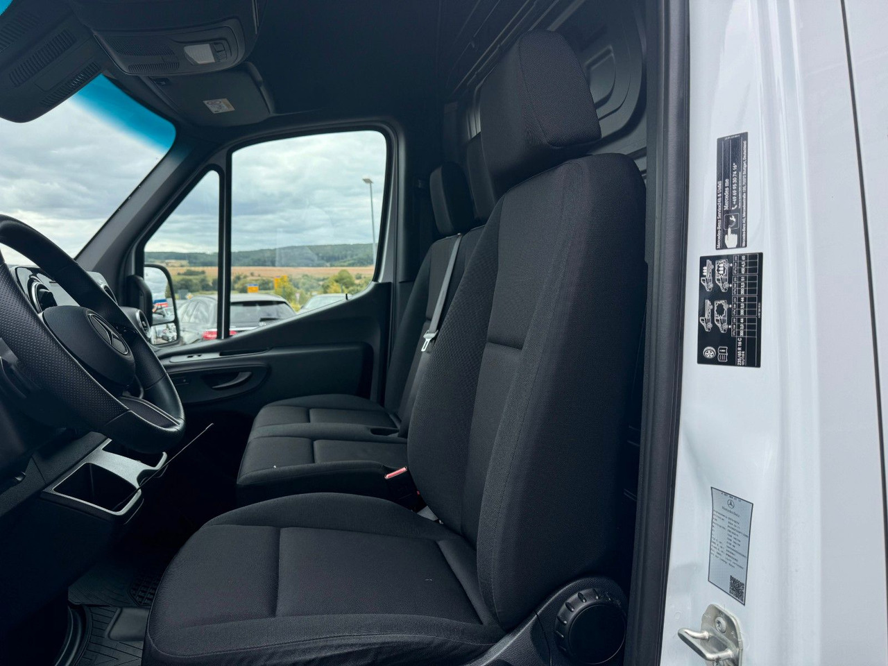 Panel van Mercedes-Benz Sprinter 317 CDI 9G 4325 Klima AHK Kamera: picture 11 Panel van Mercedes-Benz Sprinter 317 CDI 9G 4325 Klima AHK Kamera: picture 11