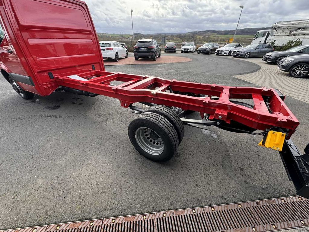 Cab chassis truck Mercedes-Benz Sprinter 517 CDI 4325 Fahrgestell AHK3,5 5.500kg: picture 8