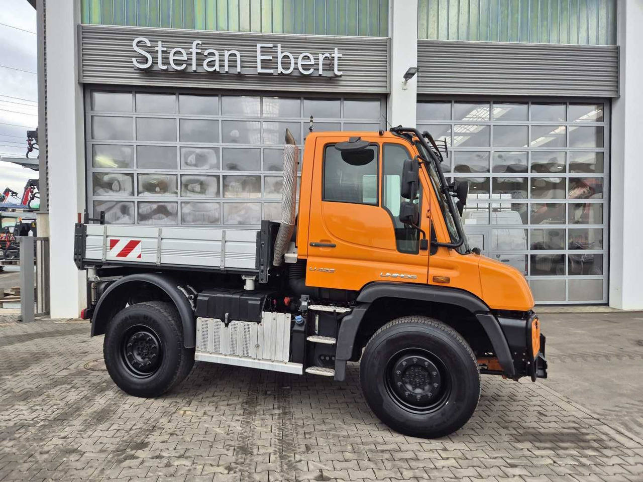 Leasing of  Mercedes-Benz Unimog U423 4x4 Hydrostat Zapfwelle Mercedes-Benz Unimog U423 4x4 Hydrostat Zapfwelle: picture 7
