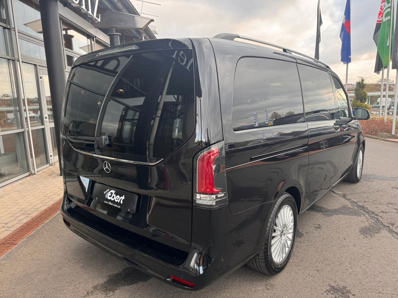 Mercedes-Benz V 250 d STYLE el.Tür AHK2,5 DISTRONIC 360Kamera - Station wagon: picture 4 Mercedes-Benz V 250 d STYLE el.Tür AHK2,5 DISTRONIC 360Kamera - Station wagon: picture 4