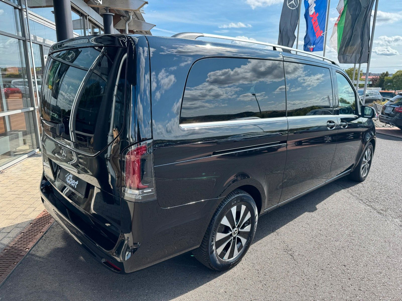 Mercedes-Benz V 300 d AVANTGARDE Extralang 360Kamera Standheiz - Passenger van: picture 5 Mercedes-Benz V 300 d AVANTGARDE Extralang 360Kamera Standheiz - Passenger van: picture 5