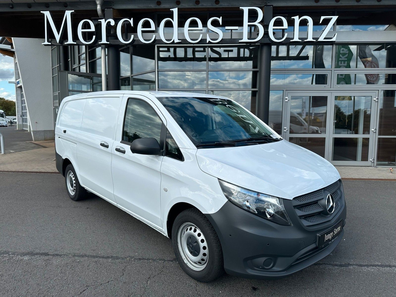 Mercedes-Benz Vito 116 CDI Klima Kamera Audio40 SHZ - Small van: picture 1 Mercedes-Benz Vito 116 CDI Klima Kamera Audio40 SHZ - Small van: picture 1