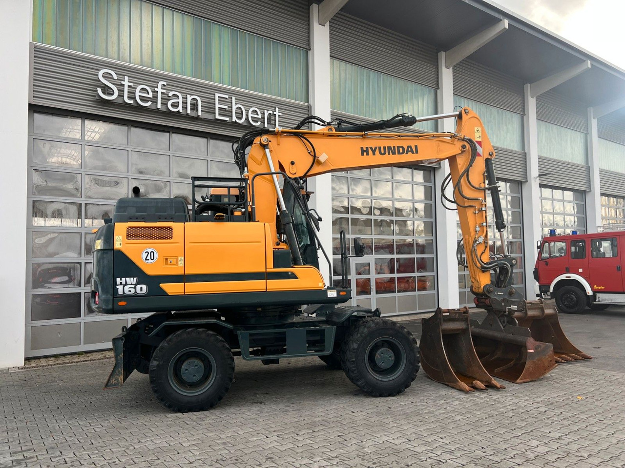 Hyundai HW 160 / OQ 65 / nur 714h! / Löffelpaket - Other machinery: picture 2 Hyundai HW 160 / OQ 65 / nur 714h! / Löffelpaket - Other machinery: picture 2