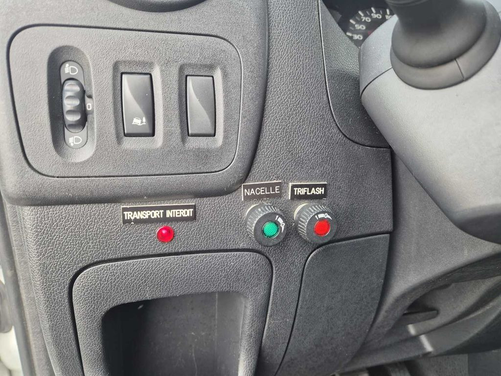 Truck mounted aerial platform, Van Renault Master 2.3 dCi / KLUBB K32, 12,5m Renault Master 2.3 dCi / KLUBB K32, 12,5m: picture 15 Truck mounted aerial platform, Van Renault Master 2.3 dCi / KLUBB K32, 12,5m Renault Master 2.3 dCi / KLUBB K32, 12,5m: picture 15