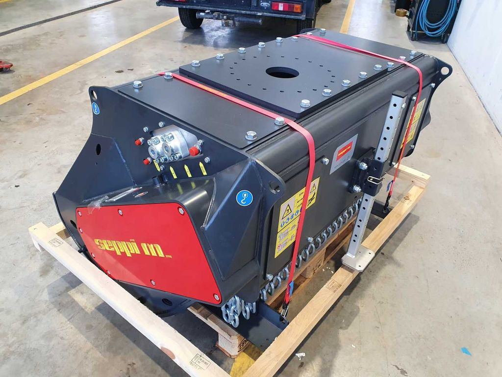 Seppi M. BMS 125 / 13-30t /Forstmulcher/lagernd! - Forestry mulcher: picture 5 Seppi M. BMS 125 / 13-30t /Forstmulcher/lagernd! - Forestry mulcher: picture 5