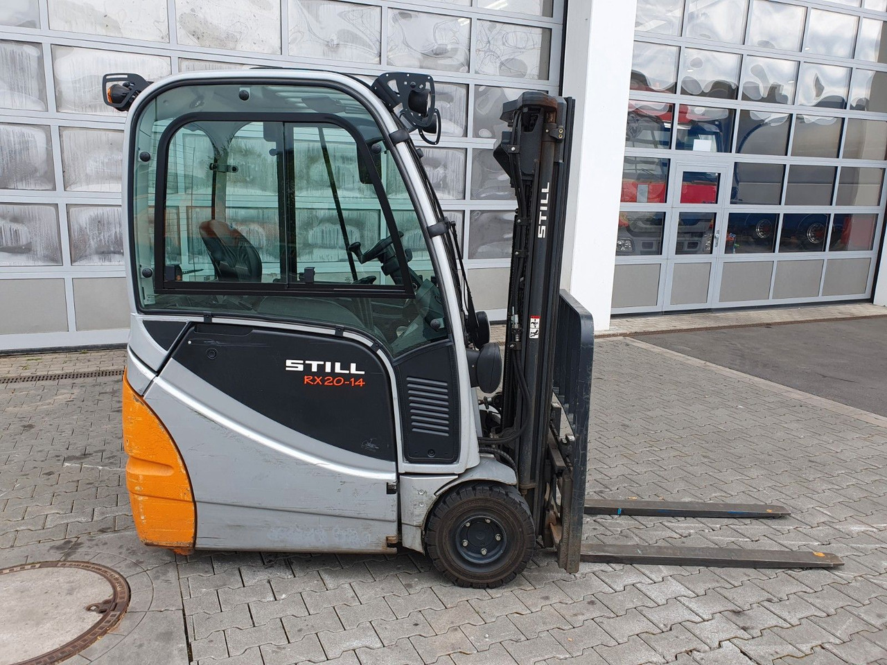 Still RX 20-14 / Triplex: 4,3m / nur 2.328h / SS - Electric forklift: picture 2 Still RX 20-14 / Triplex: 4,3m / nur 2.328h / SS - Electric forklift: picture 2