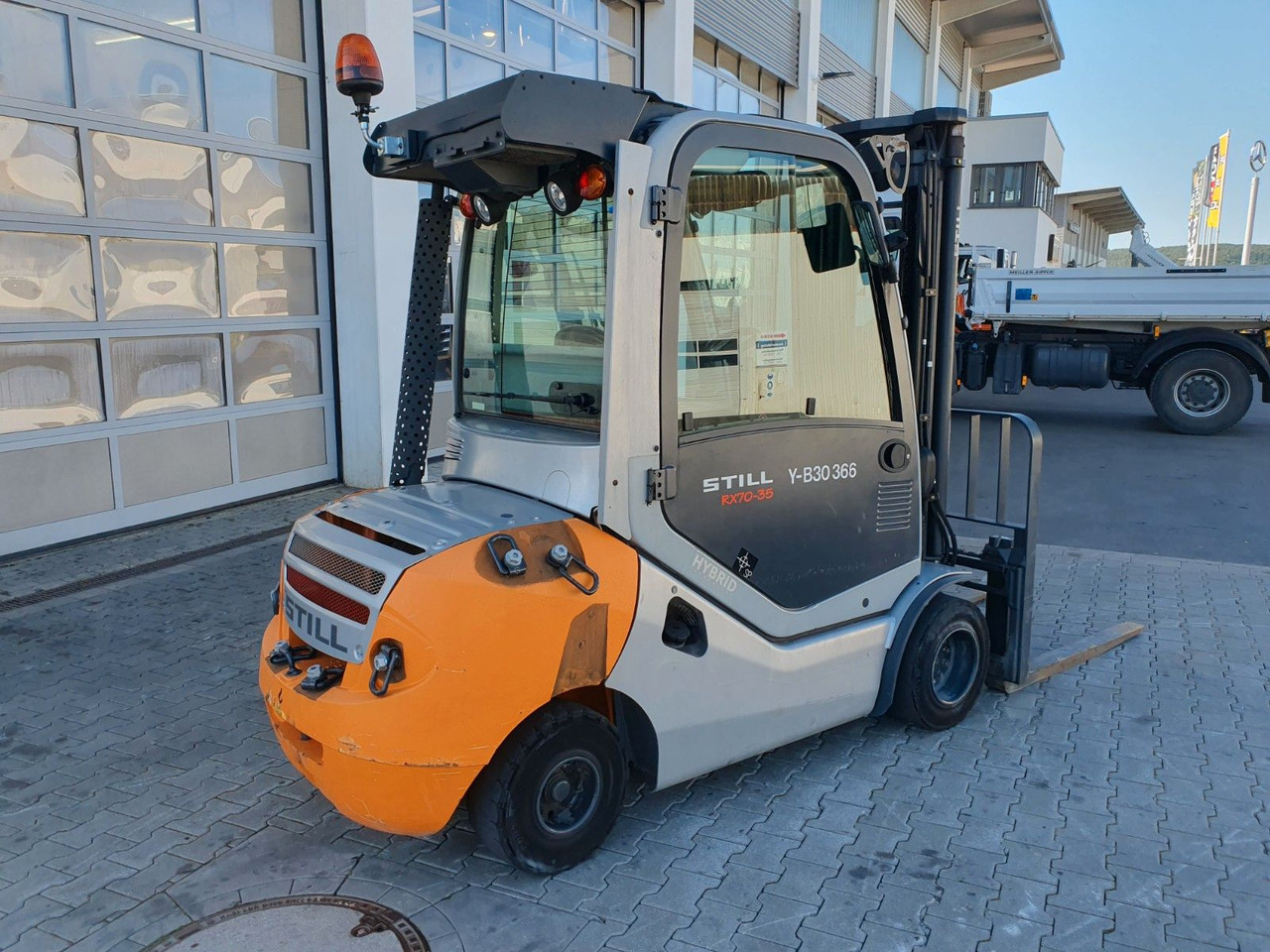 Still RX70-35 / Triplex: 4.80m / nur 2.876h! / Klima - Diesel forklift: picture 4 Still RX70-35 / Triplex: 4.80m / nur 2.876h! / Klima - Diesel forklift: picture 4