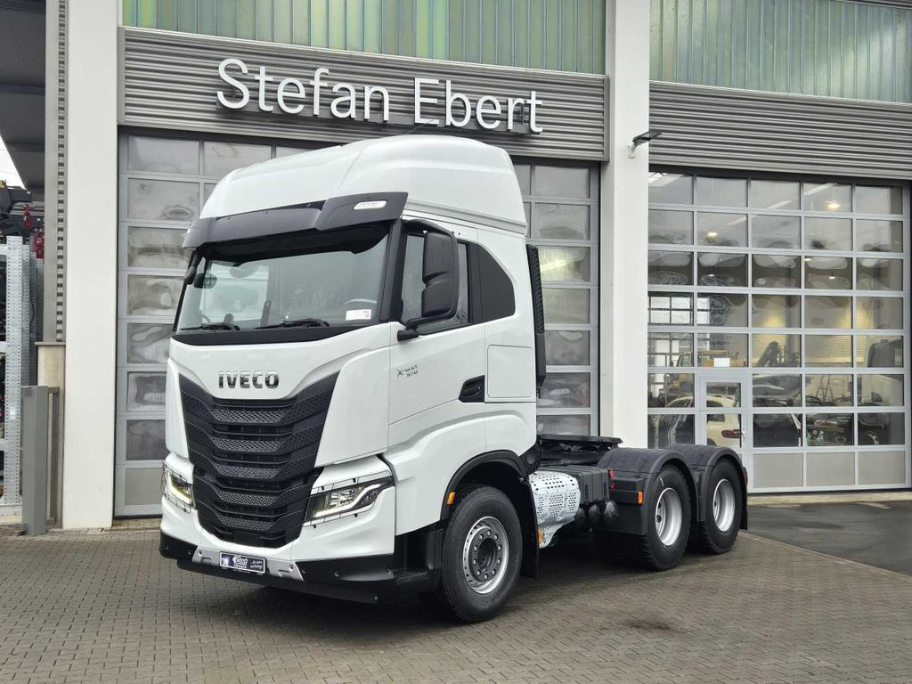 Iveco X-Way AS440X57TZ/P ON+ 6x4 Intarder 2xBett - Tractor unit: picture 1 Iveco X-Way AS440X57TZ/P ON+ 6x4 Intarder 2xBett - Tractor unit: picture 1