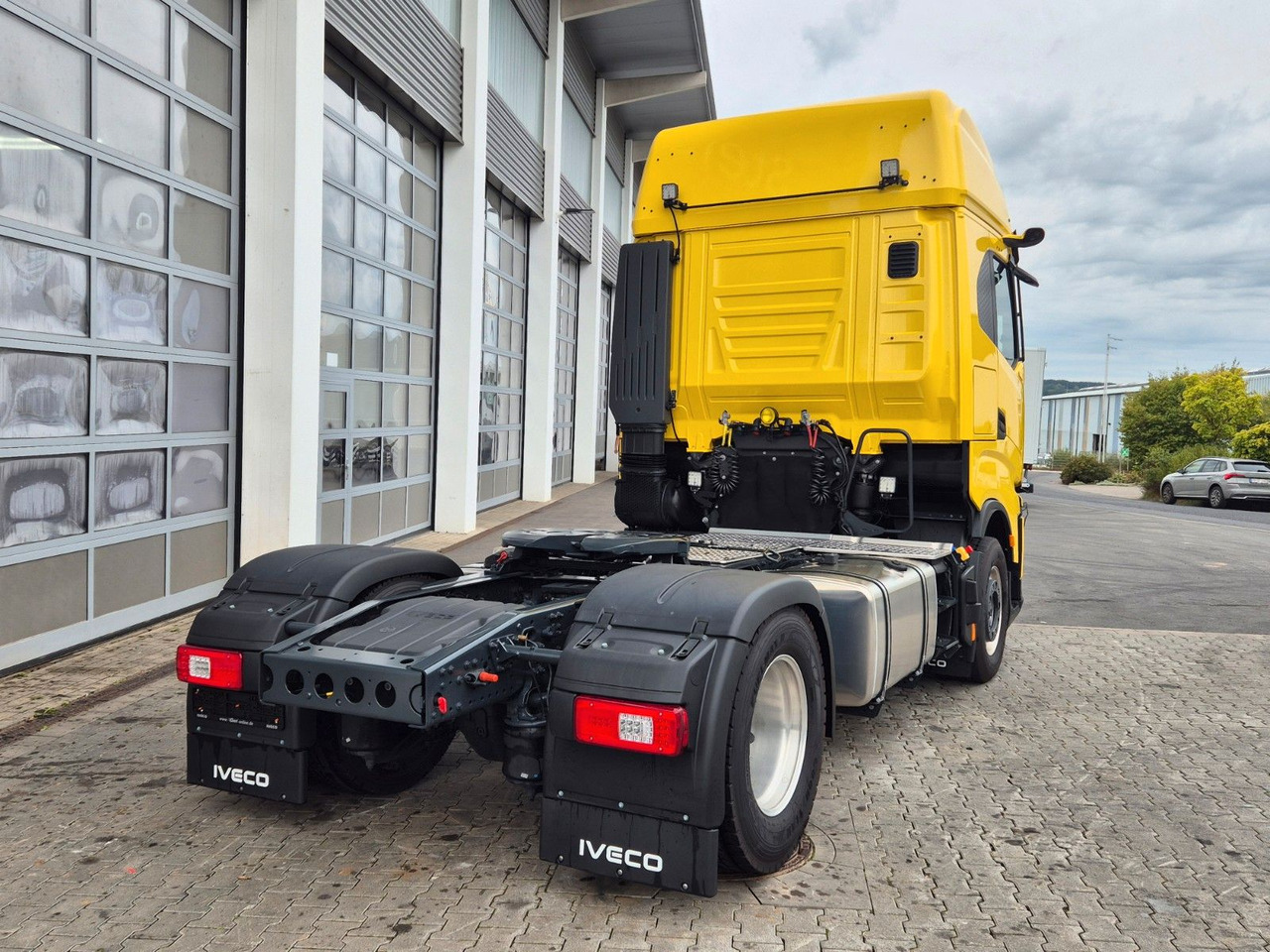 Tractor unit Iveco X-Way AS440X58T/FP ON 4x2 Hydraulik Mirror-Cams: picture 12