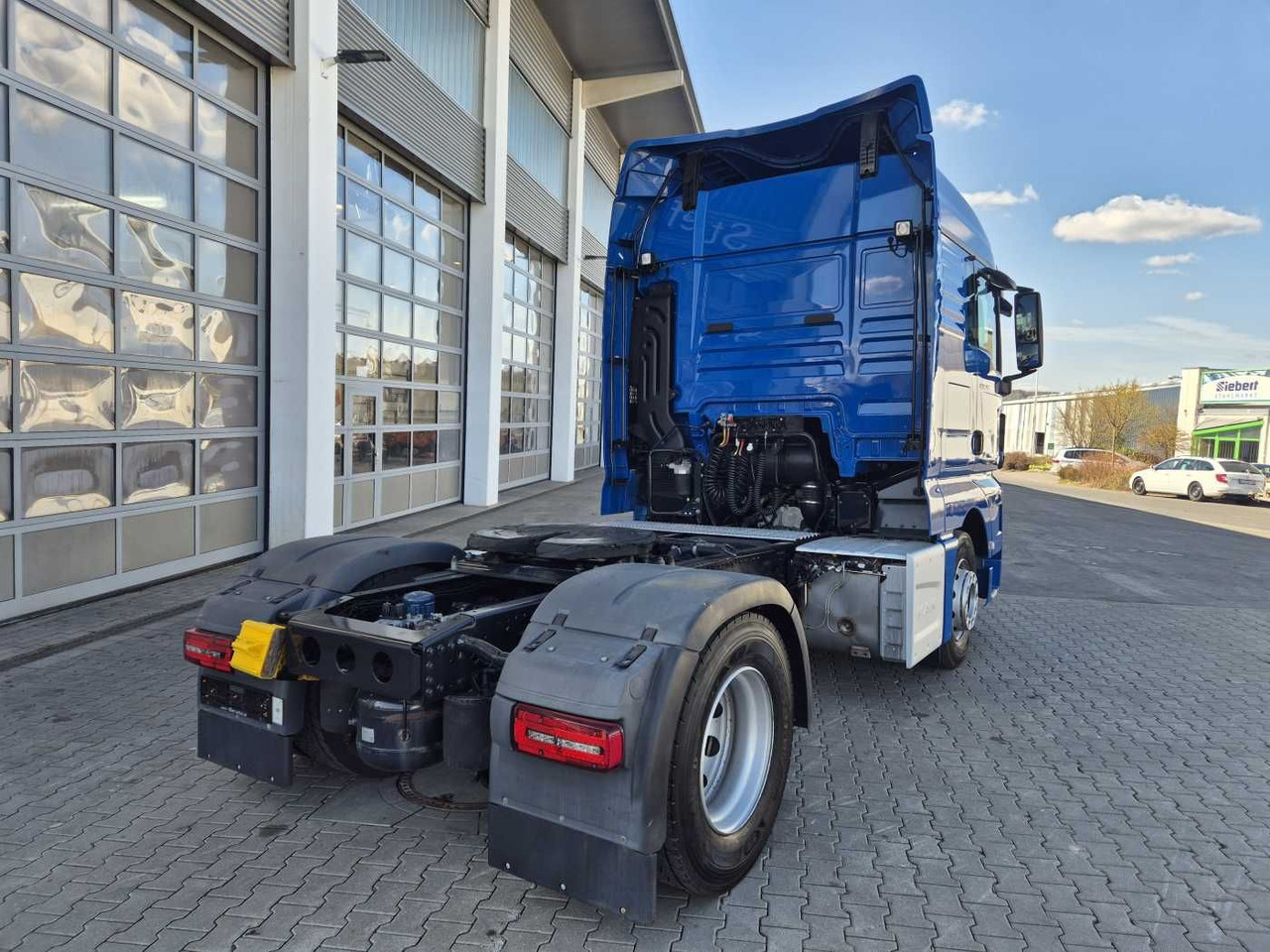 Tractor unit MAN TGX 18.470 4x2 LLS Fahrschule 5 Sitze Intarder: picture 8