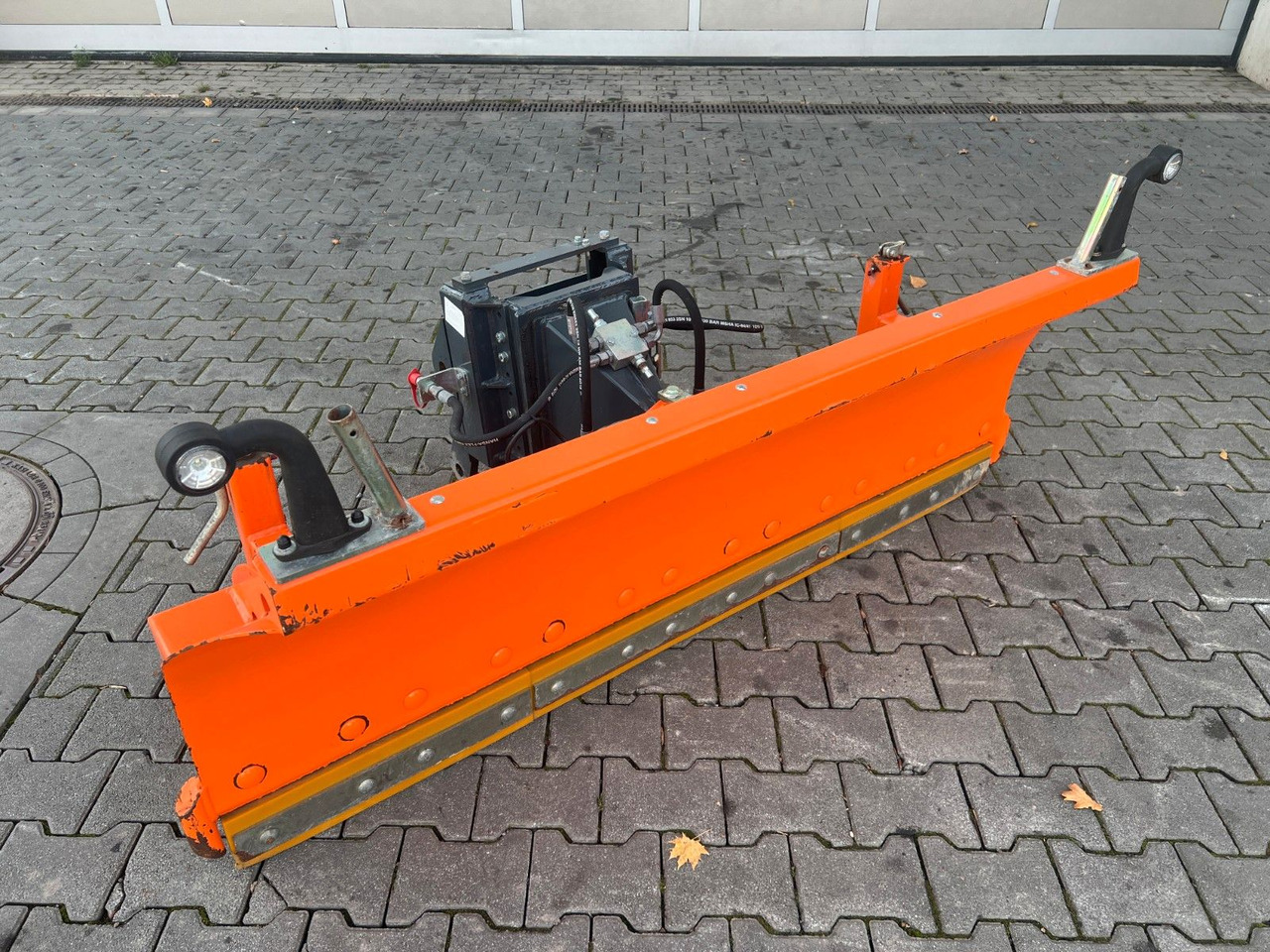 Tuchel SK-F 180 Schneeschild / Kramer 5040 - Snow plough: picture 3 Tuchel SK-F 180 Schneeschild / Kramer 5040 - Snow plough: picture 3