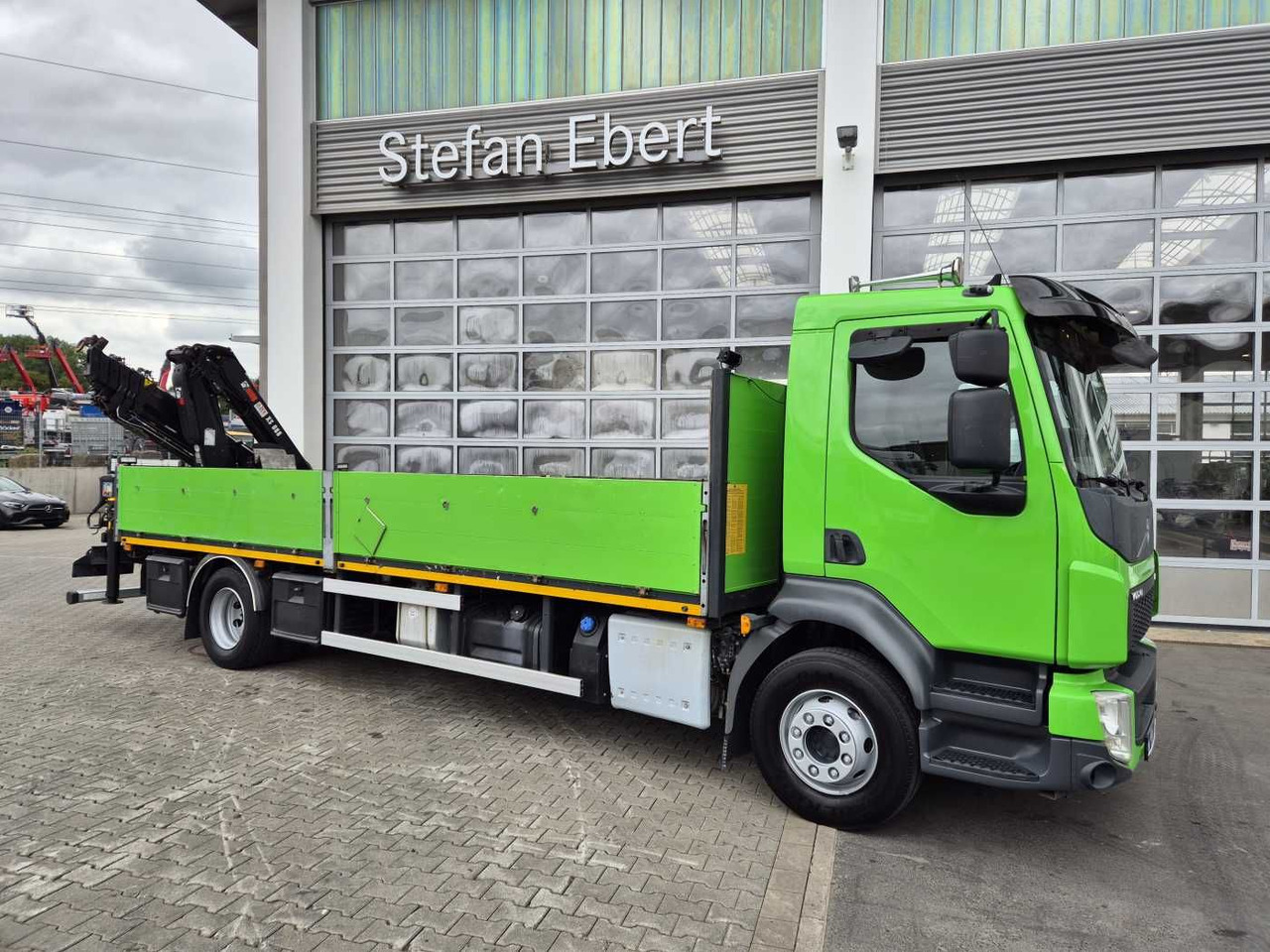 Volvo FL 42 R Kran Hiab XS 088 Funk bis 14 m! Kamera - Dropside/ Flatbed truck, Crane truck: picture 5 Volvo FL 42 R Kran Hiab XS 088 Funk bis 14 m! Kamera - Dropside/ Flatbed truck, Crane truck: picture 5