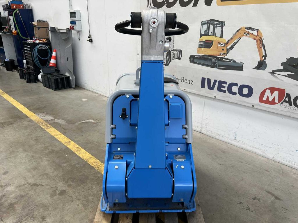 Weber Weber CR 9 Hatz-Diesel / 736kg / E-Start / DEMO - Vibratory plate: picture 5 Weber Weber CR 9 Hatz-Diesel / 736kg / E-Start / DEMO - Vibratory plate: picture 5
