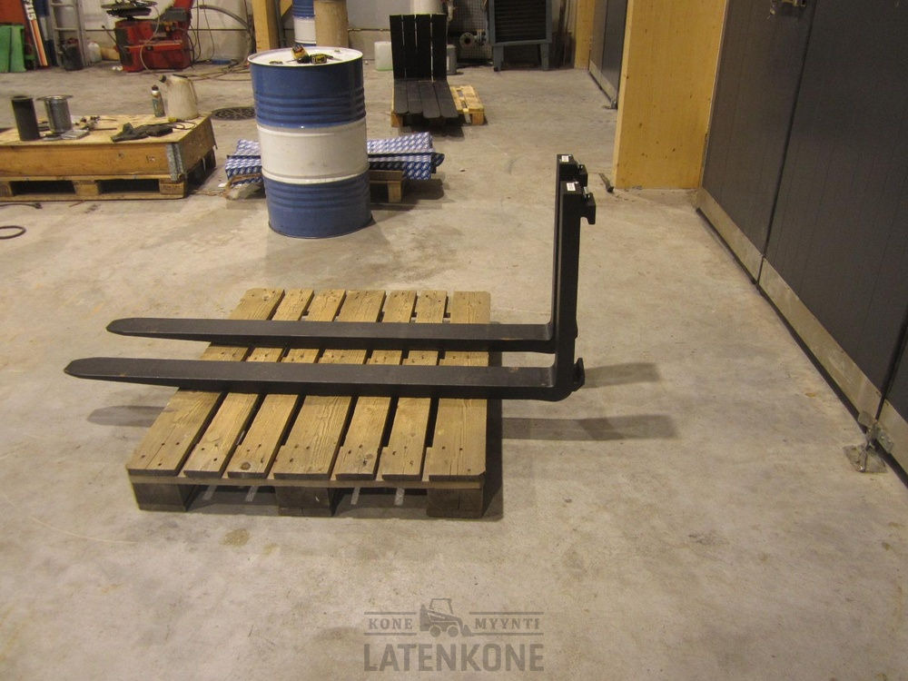 Laten Trukkihaarukat 5ton 1500mm FEM3A - Forks for Construction machinery: picture 2 Laten Trukkihaarukat 5ton 1500mm FEM3A - Forks for Construction machinery: picture 2