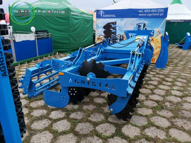 Agristal BTH hydraulic folding disc harrow 4.5 m - Harrow: picture 3 Agristal BTH hydraulic folding disc harrow 4.5 m - Harrow: picture 3