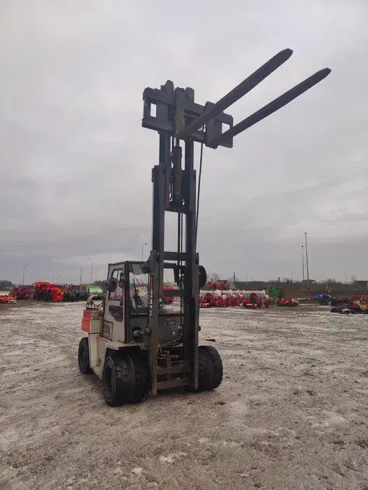 Nissan Jf05H60Pu - LPG forklift: picture 3 Nissan Jf05H60Pu - LPG forklift: picture 3