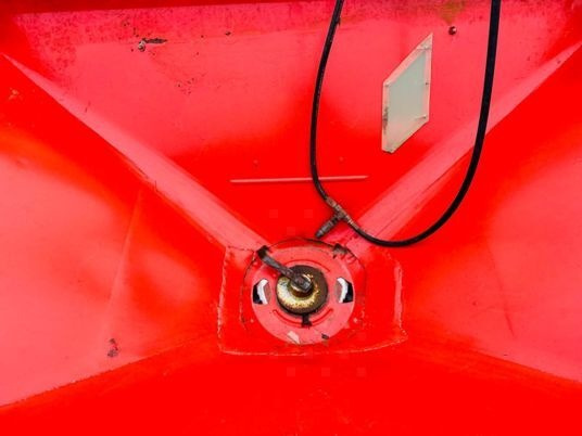 Kuhn - Fertilizer spreader: picture 2 Kuhn - Fertilizer spreader: picture 2