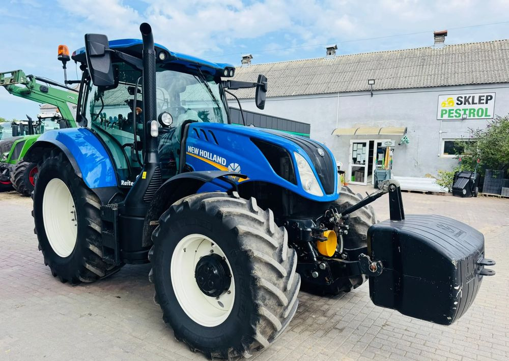 Farm tractor New Holland T6.155: picture 9